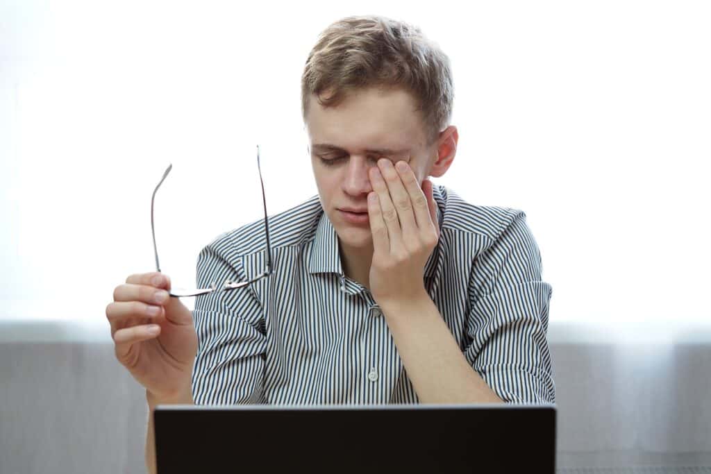 remotely tired eyes after working on the computer 2024 05 27 01 38 24 utc